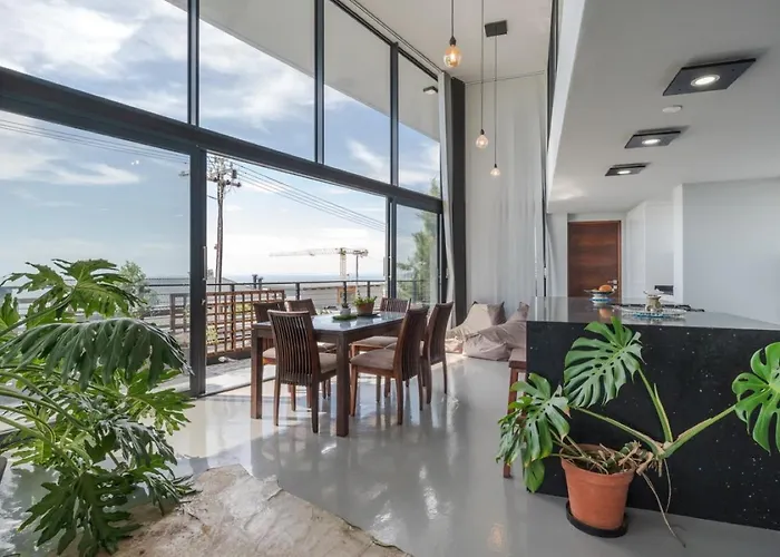 Villa On Ocean View